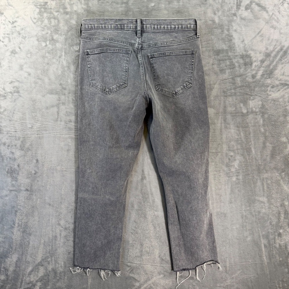 Gap Vintage Slim Mid Rise Cropped Jeans Women's Size 28 / 6P Gray Distressed - Picture 2 of 6